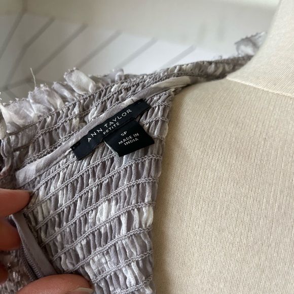 Ann Taylor Petite Turtleneck Flowy Blouse with fringe top and wrist Leopard prin - Picture 11 of 11